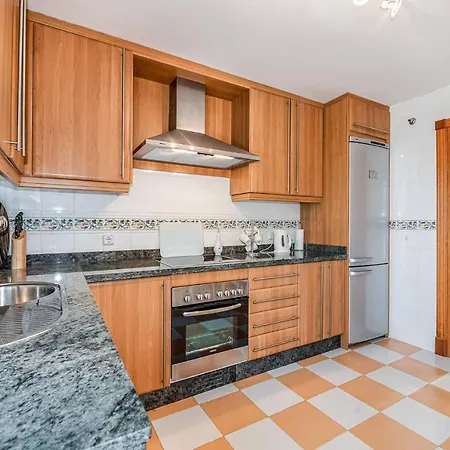 Great Location, Spacious And Beautiful * Marbella