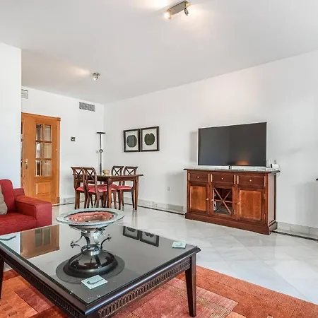 Great Location, Spacious And Beautiful Apartment